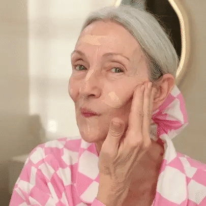 Base de Maquillaje GlowSkin™ con Brochas de regalo